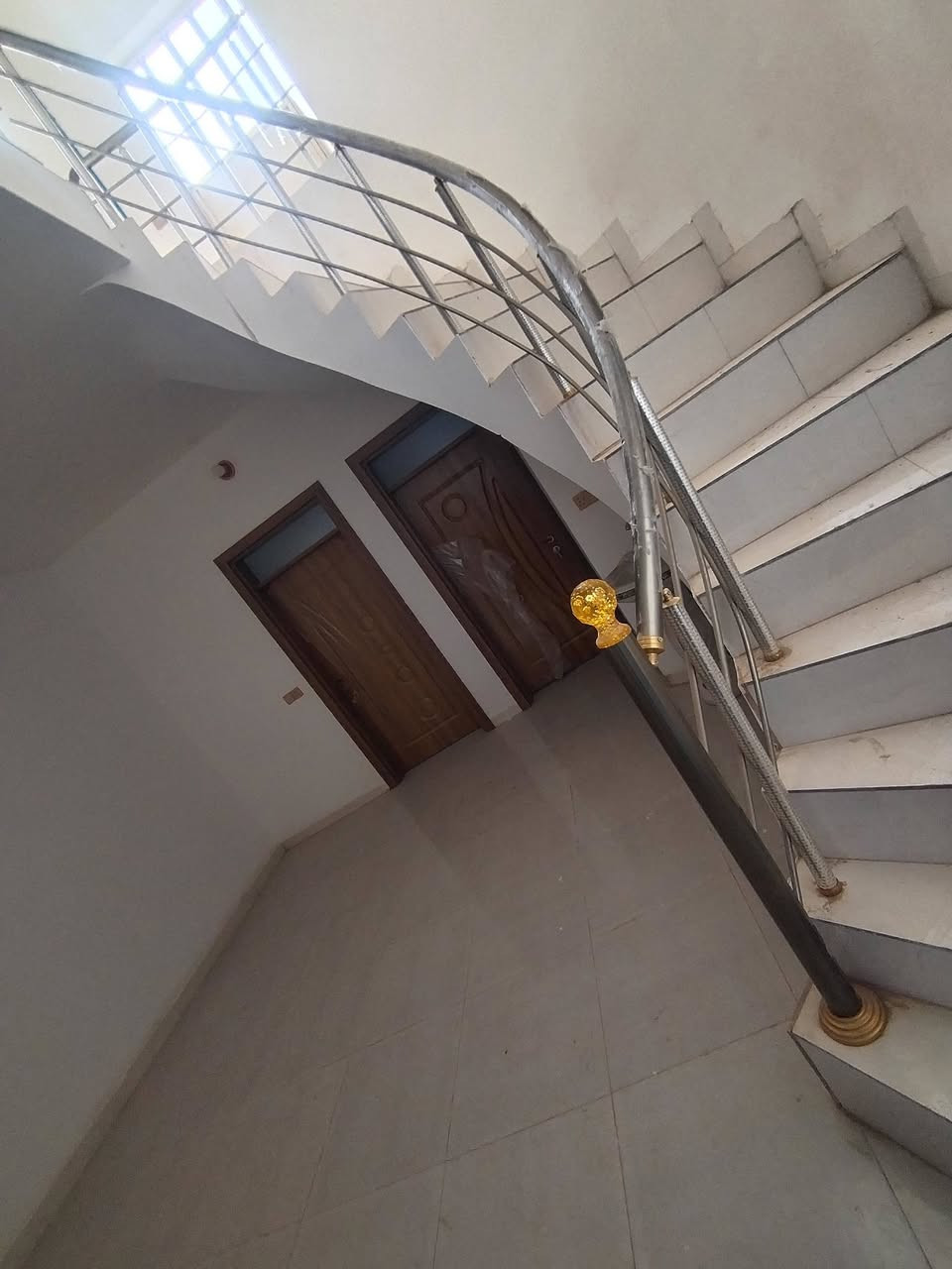 بيت للبيع حي دوانم المعمل ١٢٠ متر قاط واحد
متكون من غرفتين وباقي التفاصيل البيت بعد صفر
السعر مناسب
الا ستفسار ***********
