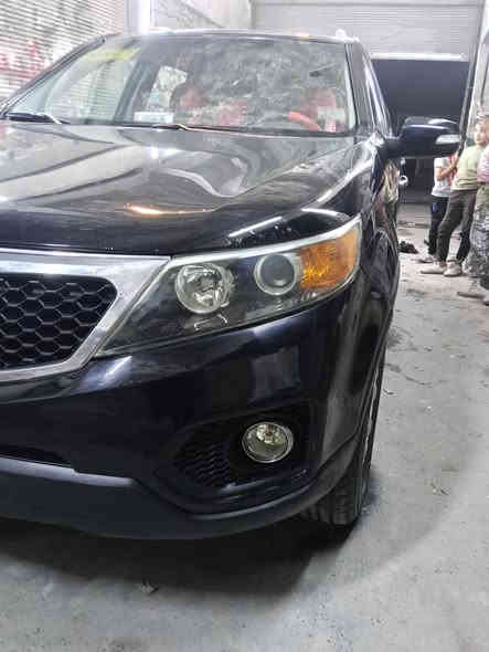 للبيع او مراوس حسب القناعة كيا سورنتو امريكي 2011 بيها 3 قطع صبق كير محرك شرط جاملغ الورة انفر امبدل بل خارج بدون دواخل السيارة جاهزة واذا مقدمة زينة هم ابيع ***********
