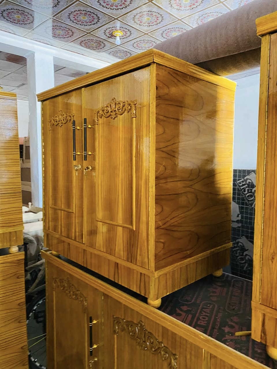 مجمع فتحي الحمزة.. عالمٌ من الاختيارات في سقفٍ واحد
من أناقة مظهركم إلى راحة منزلكم، نحن هنا لنلبي تطلعاتكم.
​أحدث موديلات الملابس (نسائي - رجالي).
​عالم الأناقة: أحذية وحقائب متميزة.
​منزلك أجمل: أثاث خشبي (غرف نوم، سريرات، بوفيات) ومفروشات راقية.
​ركن السعادة: ألعاب أطفال متنوعة.
العنوان: ناحية الزاب - قرية النميصة - الشارع العام.
زورونا.. تجدون ما يسركم ويرضي ذوقكم #علان_مدفوع_الثمن


**إذا كنت صاحب هذا الإعلان وتريد حذفه لأي سبب، رجاءا أرسل رسالة إلى الدعم الفني**