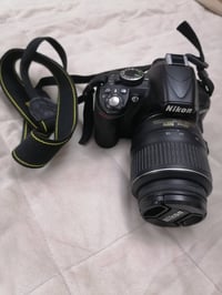 نيكون D3100 • نظيفة • للتبرع