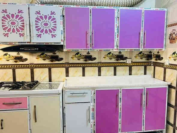 مستعجل على البيع
اريد انتقل الى غير بيت 
كاونتر اربع قطع 
ارضي 160 مرمر  
 سنكي 180  مرمر

معلق قطعتين 
معلق على السنكي مترين ونص مع الزاوية
الثاني مترين ونص مع الساحبة 

السعر  125 وبيه مجال مكان كربلاء الساهرون شارع طارق الخيكاني 
‏‪***********‬‏
