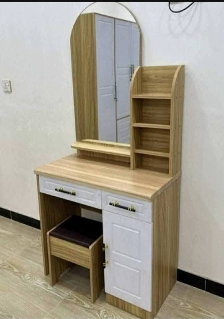 تخفيض عليهم
كنتور 4 باب 325 الف
كنتور 3 باب 255الف
السرير 150 الف
ميز مرايا مع طابورية 130 الف
الكومدي 40 الف
ميز الطعام 365 الف
خشب تركي بلوك كوالتي جدا جدا ممتاز وعملي اي استفسار دزولي طلب صداقة واني اتواصل وياكم او واتساب على الرقم ***********🌹
