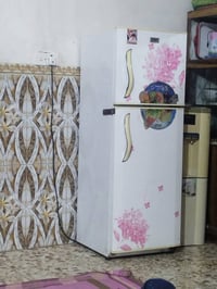 ثلاجة • للبيع • بغداد