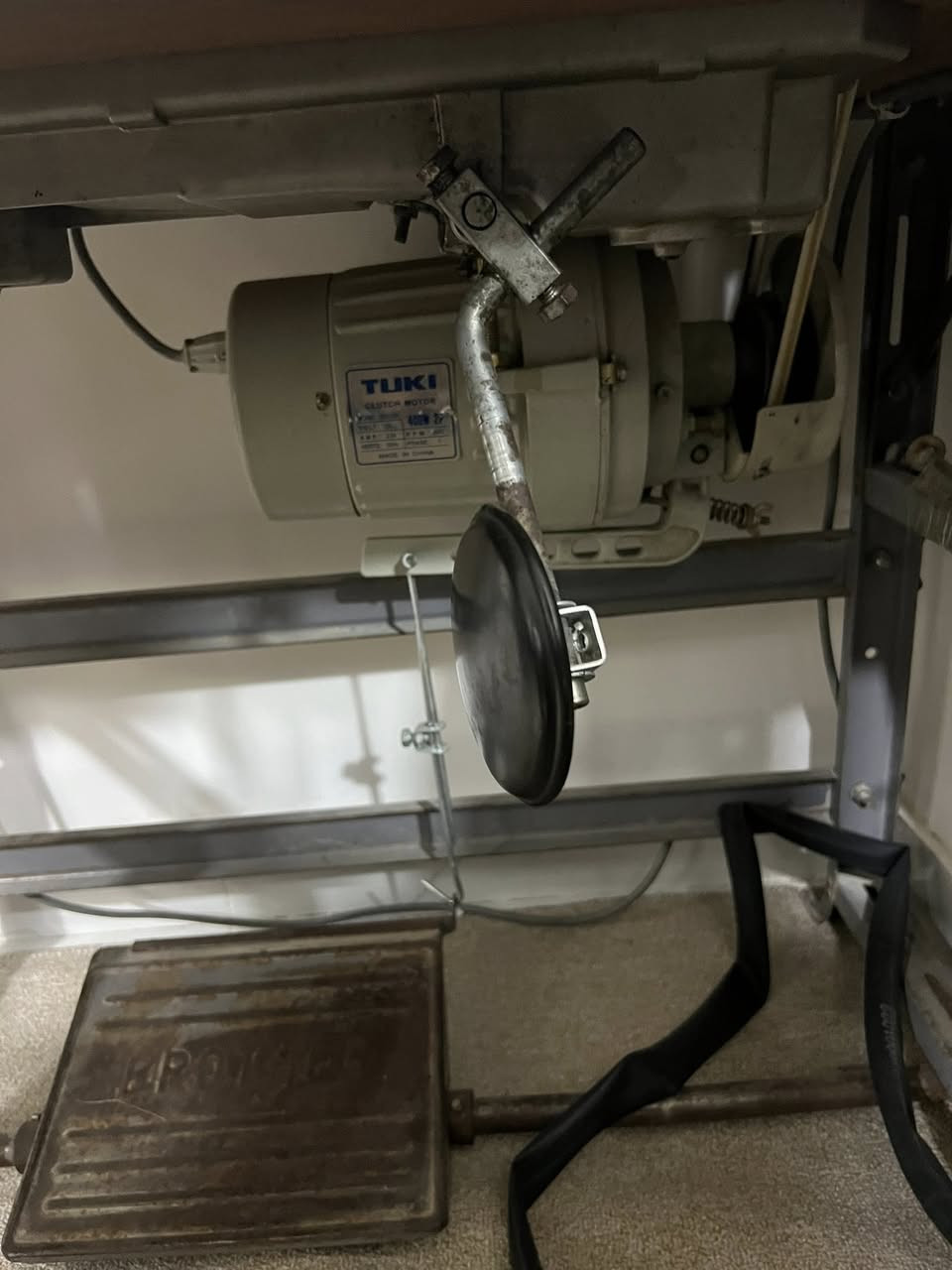 مكينة جاكي يابانية للبيع السعر 250 للاستفسار الاتصال على الرقم ***********
