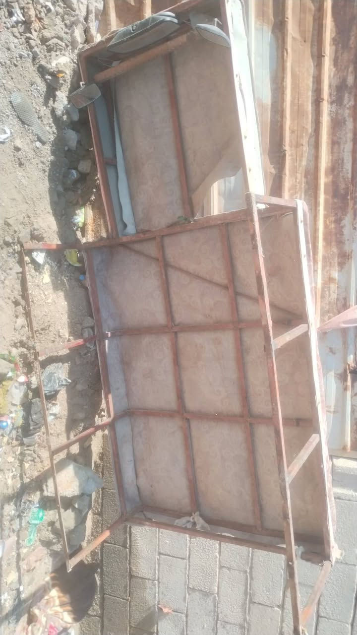 سلام عليكم قمريه للبيع كامله تعال وشد سعر 70 العنوان بصره ابو الخصيب الرقم ***********. شراي يتصل
