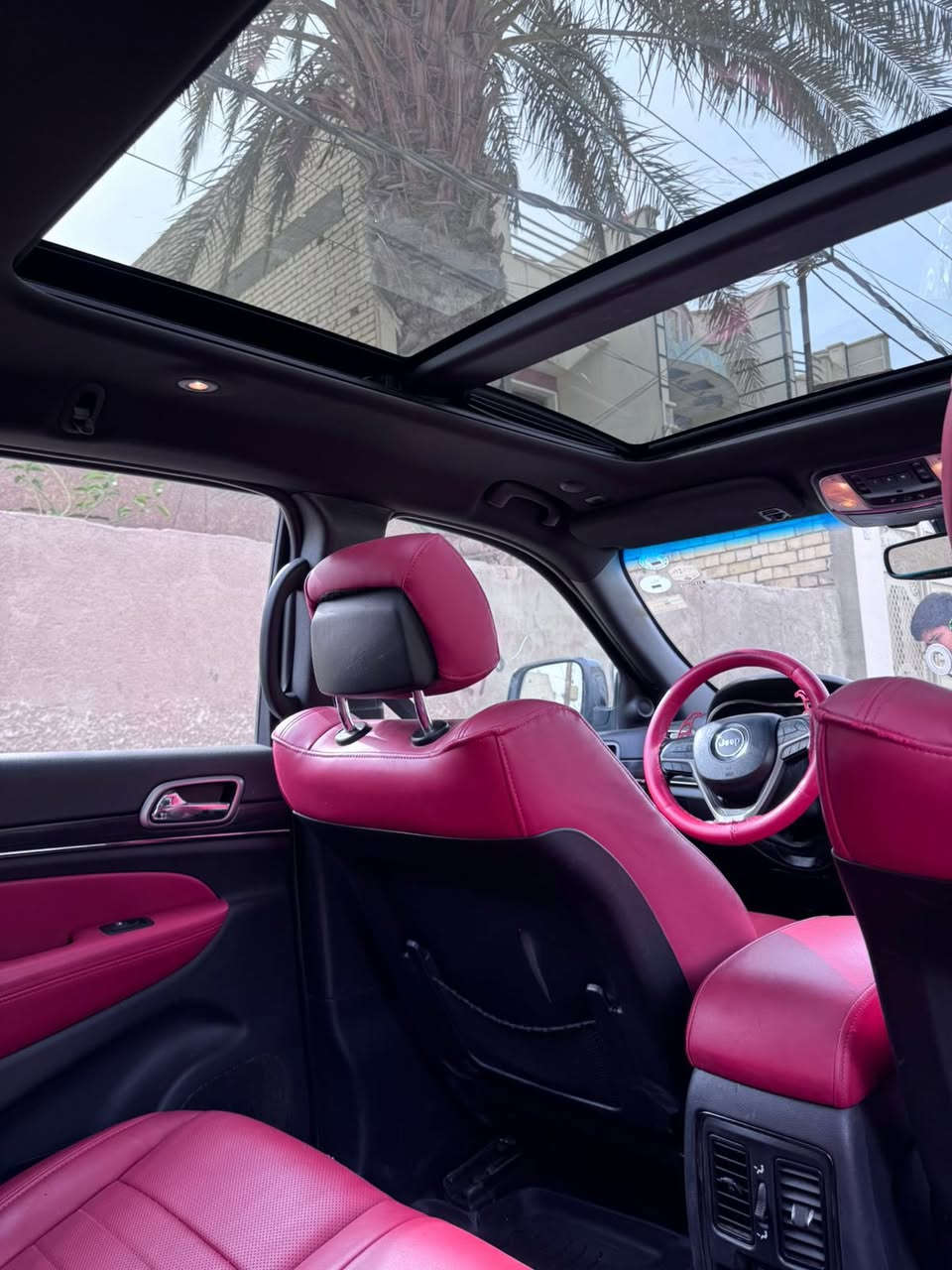 سلام عليكم جيب 🚙 Sسياره فول 2020 رقم اربيل هزه جديده تحويل مباشر ماشيه 110 سياره بنراما  مواصفات مزوعه مواصفات رادارات خلفيه اماميه حساسات ايضاً كشنات كهرباء حزن ميموري ام الرادر  محرك 5.7 سياره طگ سليفون حادثها ربع البنيد والجاملغ ربع البنيد صبغ والجاملغ والباب بدون دواخل بدون شواصي بدون لغود عنوان بغداد السعر 235 وبيه مجال بسيط جدا مكان سياره بغداد المشتل ***********
