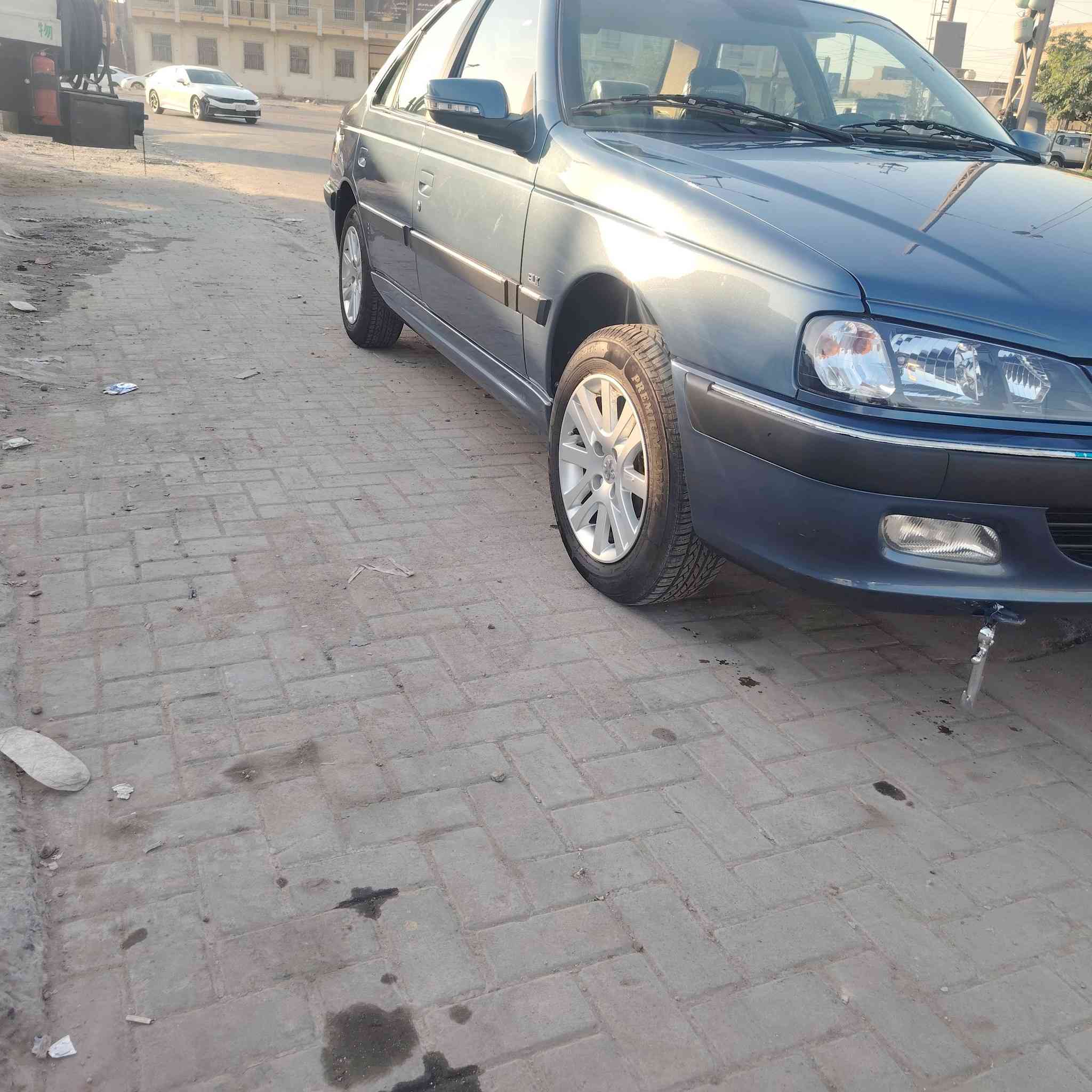 السلام عليكم بيجو باص 2025 سيارة ما ماشيه دوشمه جديده تبريد جديد سياره كفاله عامه وبسمي تحويل ثاني يوم السعر 88 بيه مجال بسيط عنوان بغداد شهداء البياع الرقم ***********
