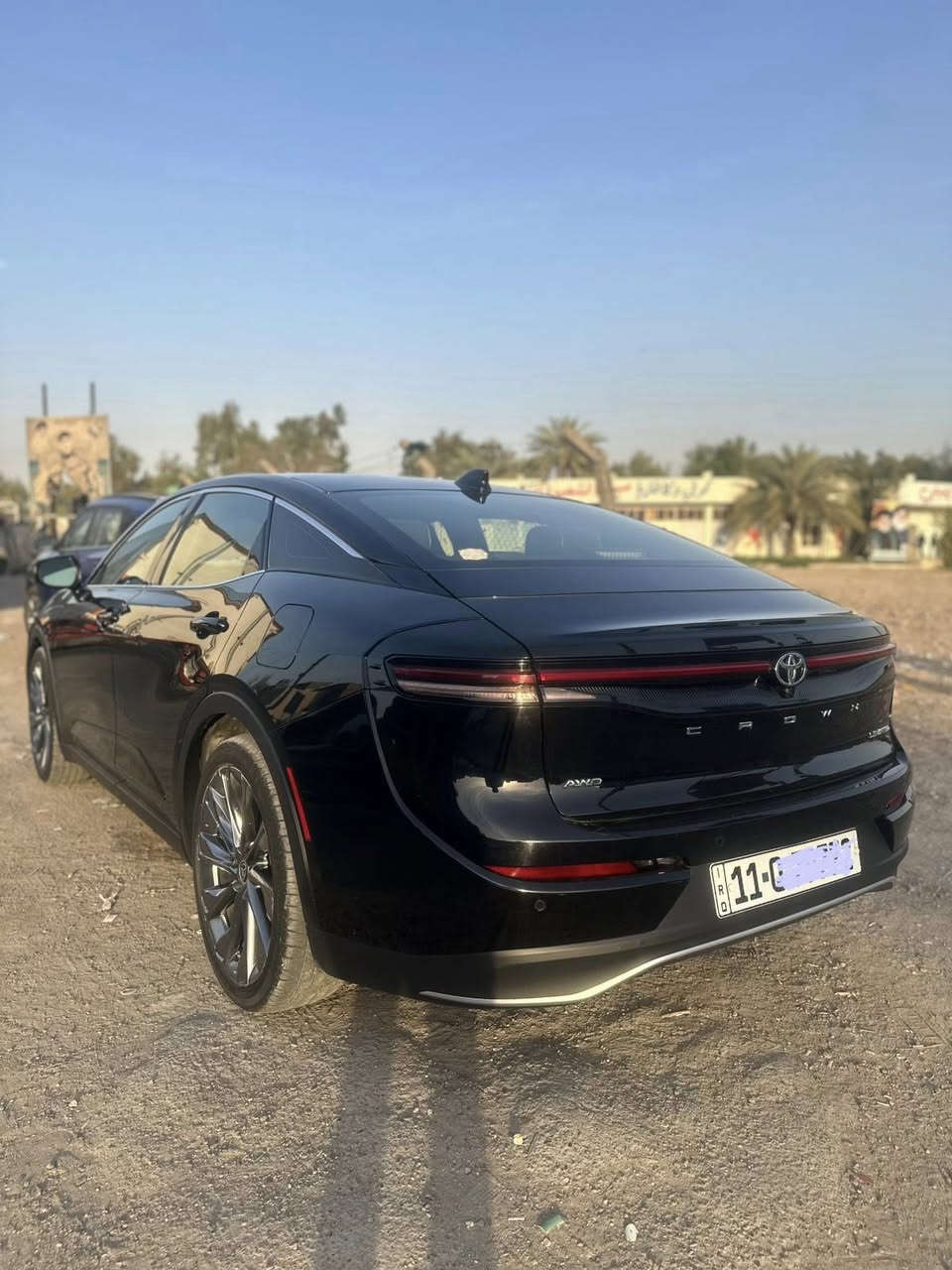 كراون 2023 Limited! 

وارد امريكي بنيد صبغ جاملغين بارد صور حادث بلمنشور بيها طغه جديده بلجاملغ مثل ما موضح هوا نفس الي بي بارد سابقاً 

مواصفات 1/1 بانوراما 

محرك 2500 هايبرد

السيارة ب اسمي رقم بغداد 

فول مواصفات لمتد

ماشية 40 الف 

سقف بانوراما

‏‎لايت 4 عدسات

‏‎شاشة كبيرة + كيجات ديجتال

‏‎سستم صوت JBL + دمام خلفي

‏‎رادار  امامي + مانع تصادم + تحدي مسار

‏‎رادار خلفي + مانع تصادم خلفي

‏‎رادار جوانب + نقطه عمياء

‏‎تحكم مقاعد امامي كهربائي

‏‎مقاعد جلد اسود ملكي  + تبريد كشنات

‏‎شاحن وايرلس

‏‎ميموري كشنات

‏‎ويل 19 إنش 🛞

‏‎فول منافذ TPC + كار بلي 🔋

‏‎ باقي مواصفات الكراون معروفه

السعر 253 قابل للتفاوض 

مكان السياره بغداد حي تونس
***********
