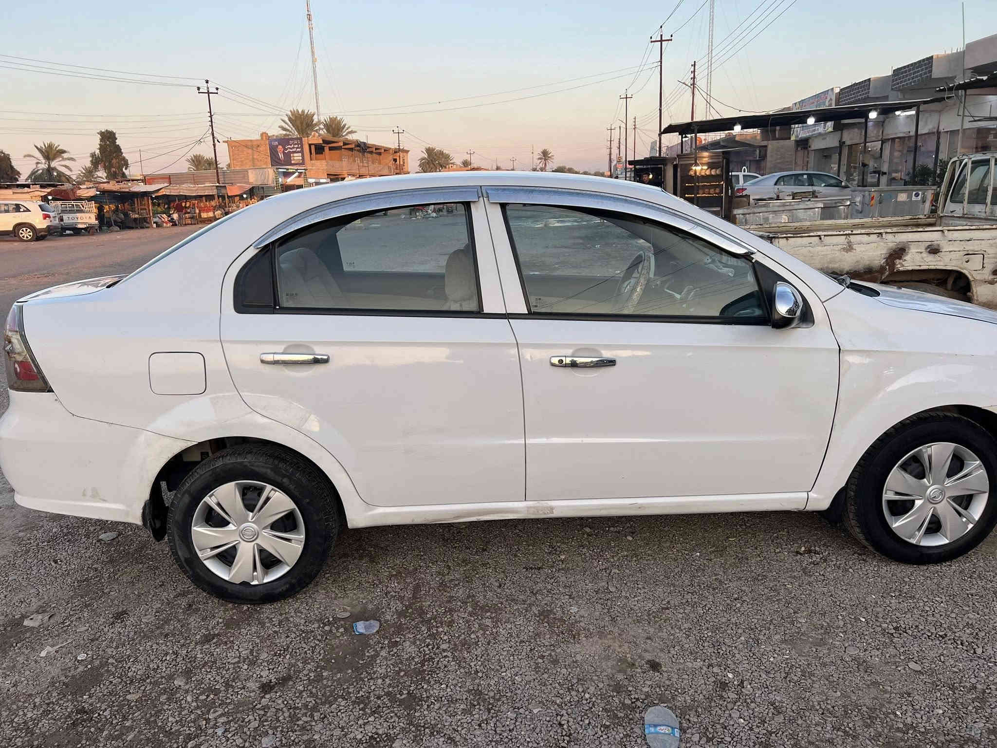 أفيو 2011خليجي  رقم صلاح  الدين شركه عامه سياره مكفوله من صبغ وضربه وتبديل سياره  جاهزه تخم تاير صدر مابيه برغي نقص نضيفه مال بيت مكان السياره صلاح الدين بلد تقاطع بني سعد السعر70وبي مجال مجال حك الجيه ***********
