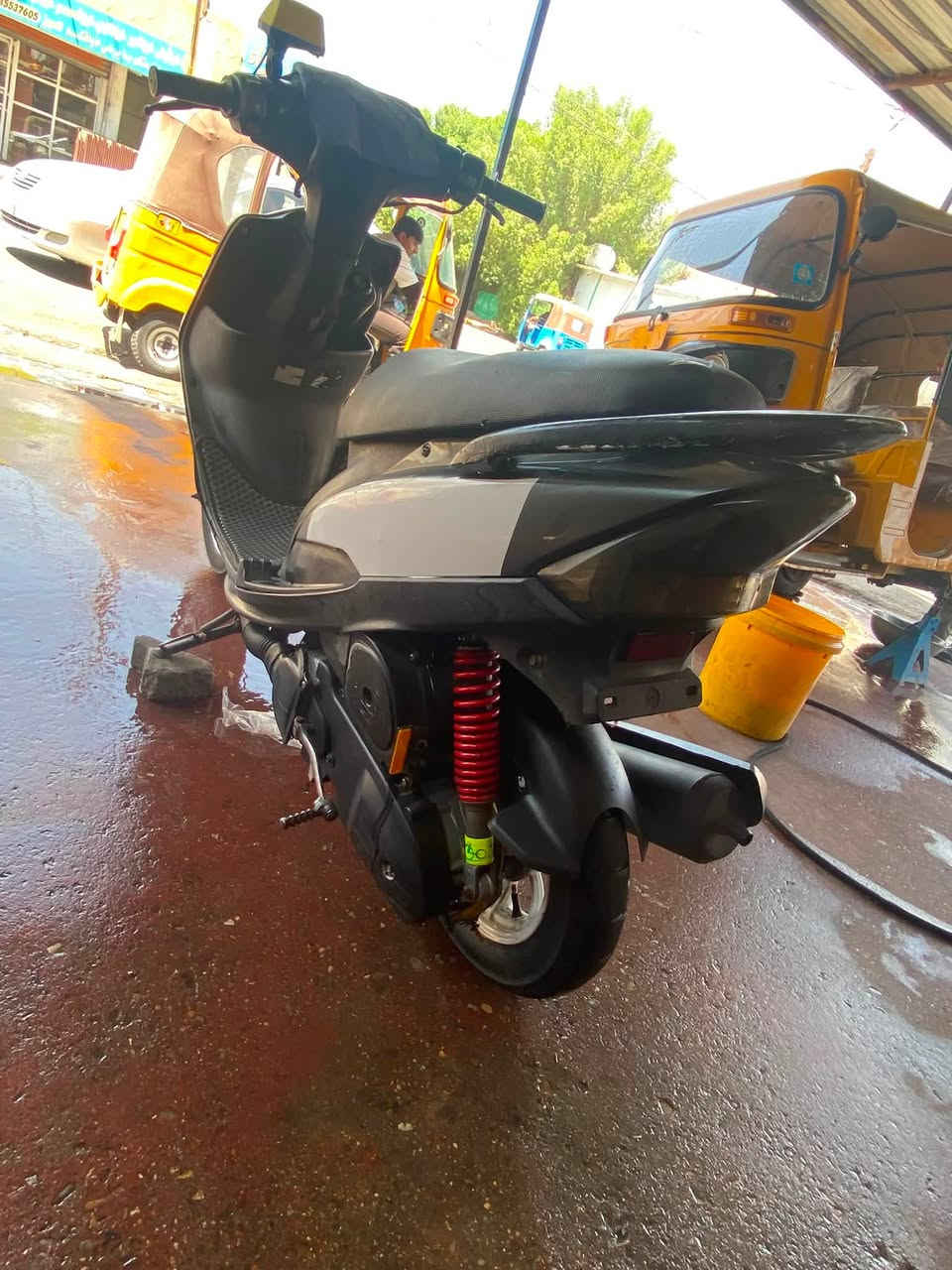 للبيع بغداد لزعفرانيه سعر ٦٠٠ وبيها مجال بلاد وغراضه كلها موجوده ***********
