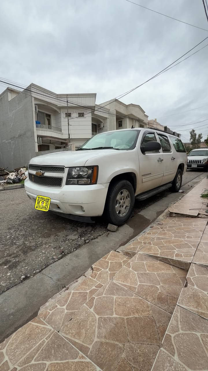 سلام عليكم
٢٠١٠ مكفوله بدون اي تبديل وحادث سياره جديده حته نرمايد بيبانها بلاديات حيل ونضيف ماشيه بحدود ال٦٠٠ الف جاهزه من كلشي سنويه ورقم جديدات مكانها دهوك وبيها وصل خط موصل بغداد للعلم السياره مالتي مال بيت ما اشتغل بيها خط عليها غرامات مرورويه ٢١ ورقه ينزل من سعرها الي يريد يحولها بعد فتره بعدين ينطيهن وسعرها ١٧٥ وبيها مجال بسيط 
***********
