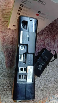 للبيع اكس بوكس جهاز كلش نضيف ممشتغل هواية الجهاز كامل ملحقاتة مع كارتو...