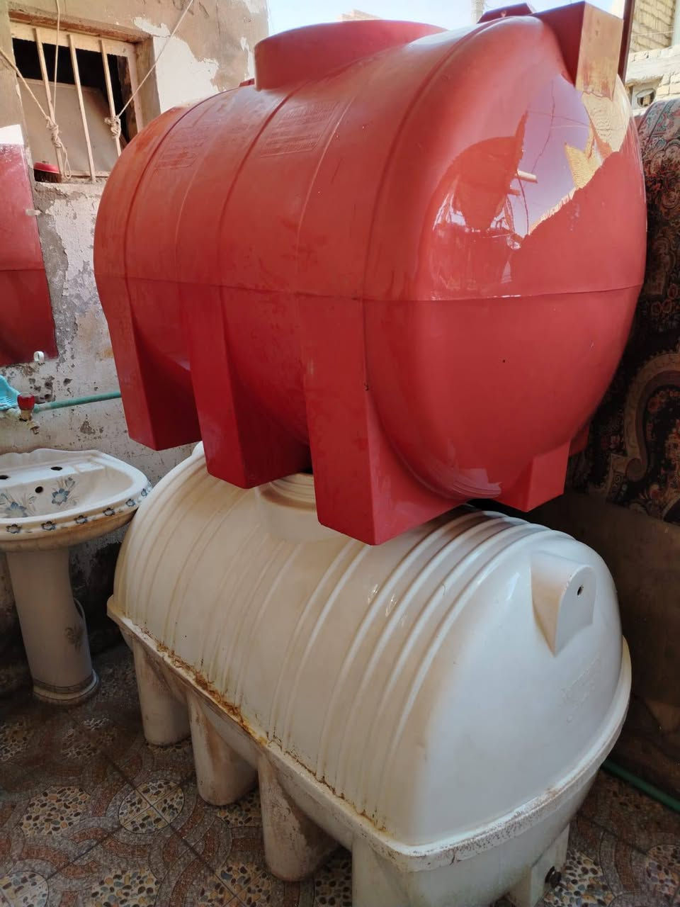 مكلفة بالنشر تانكيات للبيع السعر الواحد 75وبيه مجال ***********
