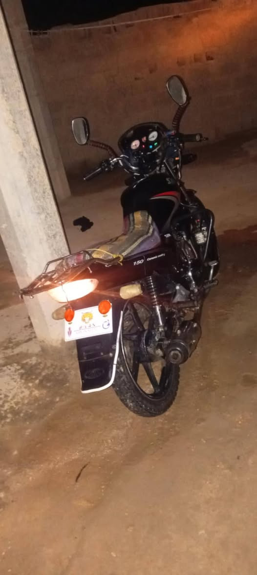 لبيع سايم مديل ٢٠١٧ سعر ٦٧٥ ***********
