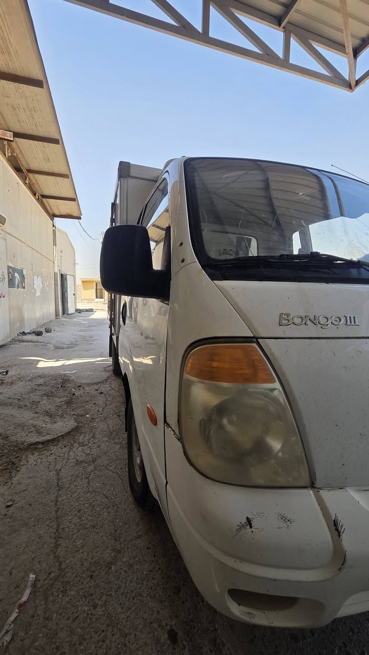 كياء بنكو ٣٠٠٠
موديل ٢٠٠٧
رقم بغداد  بسمي
***********
