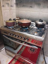 طباخ مصري • شغال • ضيق المكان