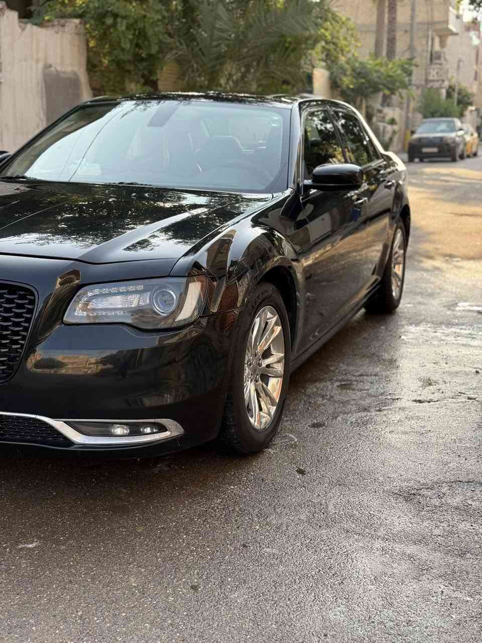 السلام عليكم اوباما موديل 2017 بيه بارد بالباب الامامي والباب الخلفي جهه السكن ومفتوحات وبيه نكراش خفيف 
السعر 215 وبيه مجال 
للاستفسار ***********
