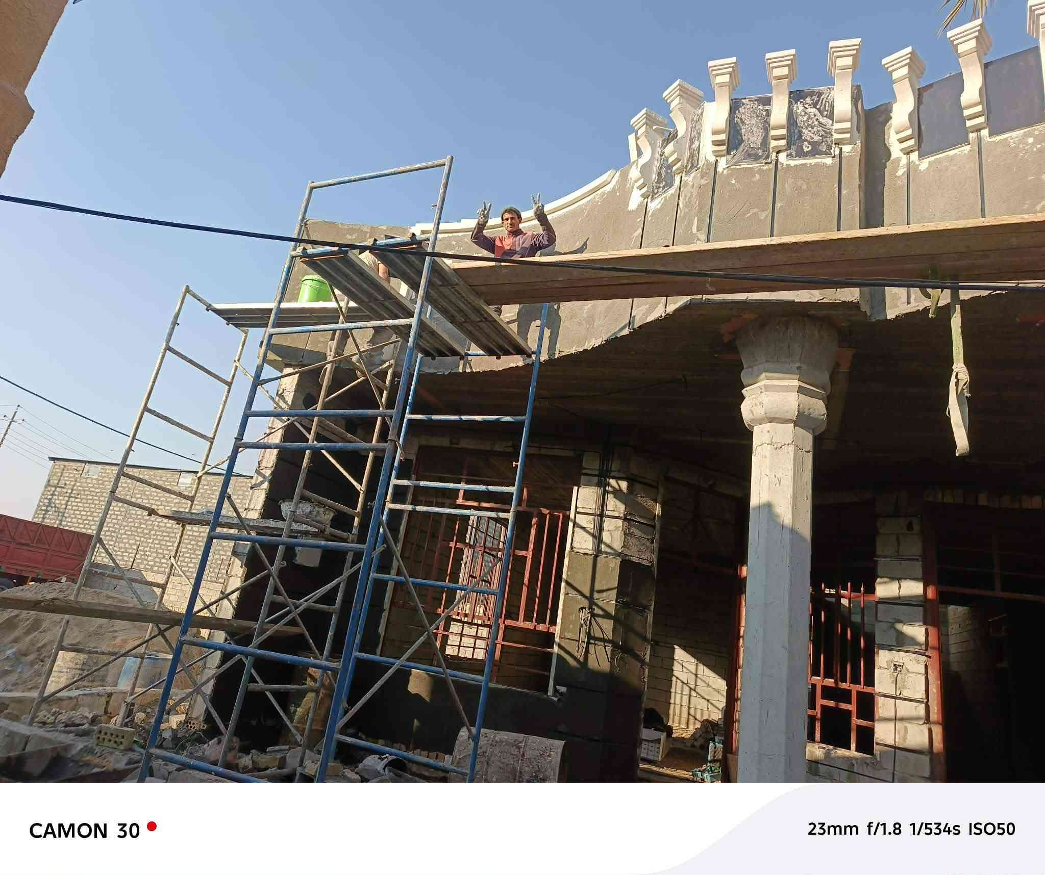 سلام عليكم عمل واجهات ديكورات ولبخ سمنت جص بياض كادر مختص***********
