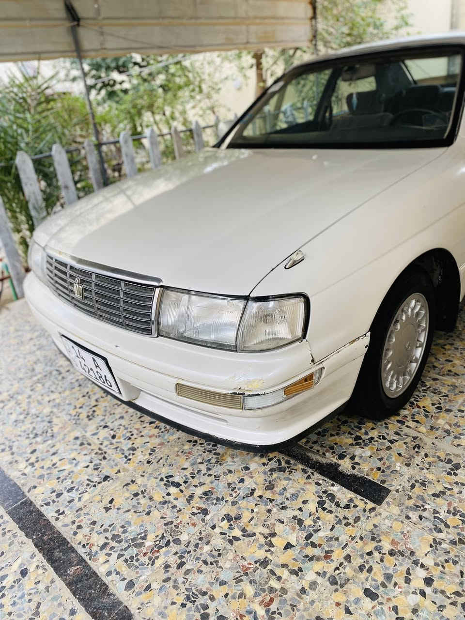 السلام عليكم بطه منفصل للبيع موديل2000 رقم بصره مجدده لغايه 2027 سياره مصبوغه عام بدون ضربه مكفوله من الكص والنقل والعيب الشرعي مكينه كير حداديه كله جديد تبريد شغال الغرفه مالتها نضيفه سعرها 63 والشراي بخدمته مكينه 2500 لحد يعلق شراي يتصل مكاني بصره ابو الخصيب شراي يتصل ***********
