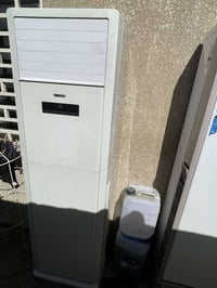 علئ بركه الله توفرت سبالت كنتوريه مستعمله بنضافه 100/100 باحدث الموديل...