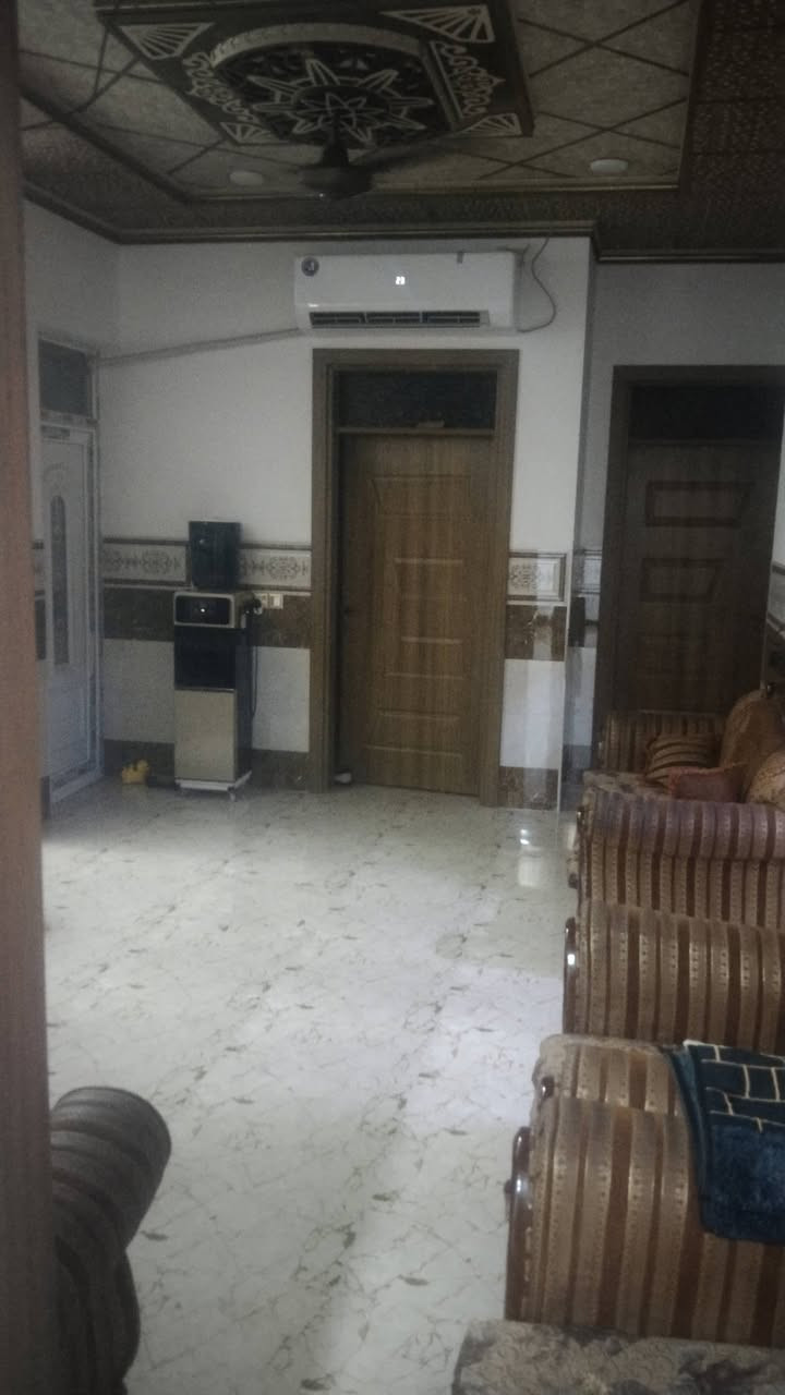دار للبيع...حي التحرير جمعية الماء ١٥٠ متر طابق واحد السعر ١٢٠ وبيه مجال.....للتواصل ***********
