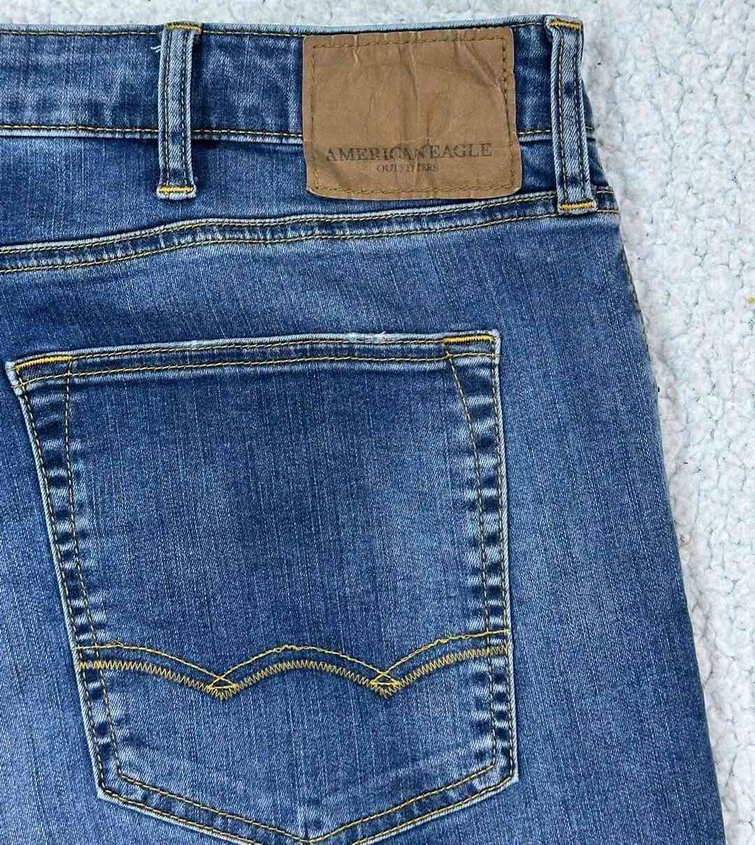 بنطرون AMERICAN EAGLE
قياس 42 
الطول 110 
الحجل 20
ليكرا


**إذا كنت صاحب هذا الإعلان وتريد حذفه لأي سبب، رجاءا أرسل رسالة إلى الدعم الفني**