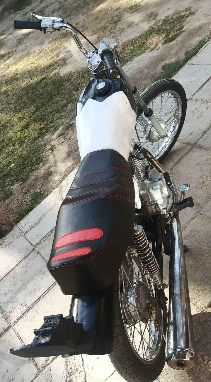 للبيع تعمير كلك 24 بيه رقم شاصي وبليته شاصي ارشه مكان حله سعر خاص الهاتف ***********
