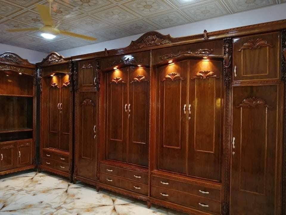 غرفه اخشاب احطاطه ديوان تاج الملكي صاج الاصلي 6 مليم خارج وداخل الارتفاع 3 متر بعد ملحقات ماصورتها 6 في 4 موجوده وصولات ونجار موجود الله شاهد اشتقلتها 5 ملايين السعر 2 مليون العنوان رمادي ابو طيبان  ***********‬‏
