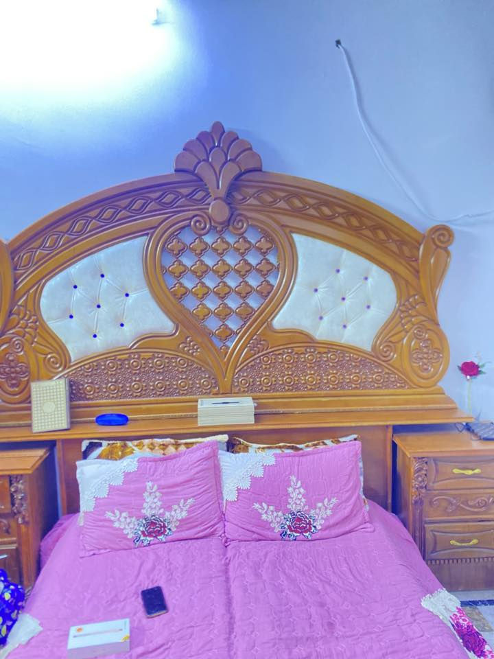 غرفه للبيع بغداد ابو غريب السعر 400 وبيه مجال معا شازلون وطابورية هدية  *********** واتساب
