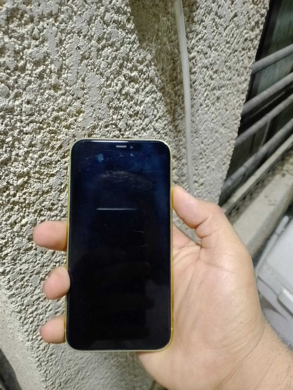 السلام عليكم ١١  للبيع
بطاريه ٨٧ بلاد 
ضهر مفطر 
شاشه شويه بيها شخوط بس مابيها شي لان ما خاله لزكه 
ذاكره ١٢٨ فحص الحاسبه اول ما اخذته بالصور 
مكاني بغداد 
***********
سعره ٢٠٥ وبي مجال
