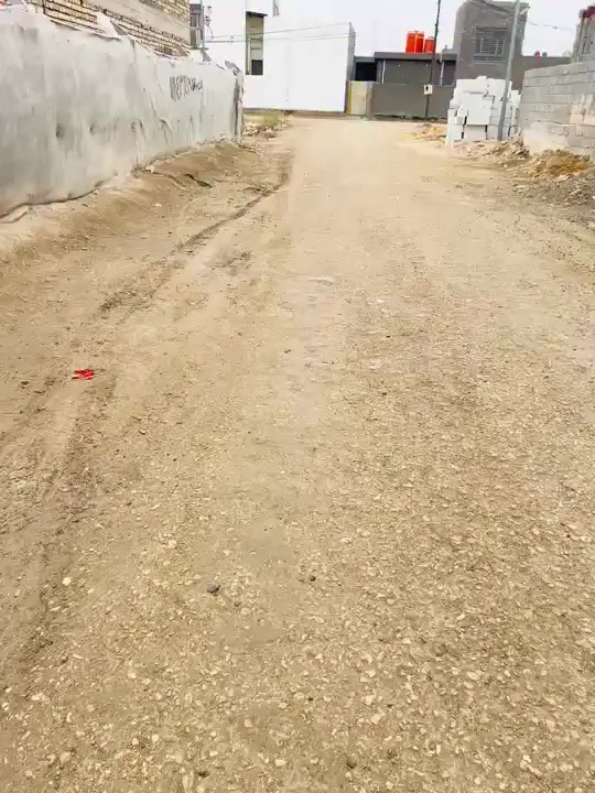 بيت للبيع الحله ورديه خارج فرع معمل ابو كيره  فرع التبليط مساحته البيت 250 متر بناء 190 طابو زراعي سند 25   السعر 135 بناء سنة 2022 و*********** و*********** وباقي التفاصيل داخل الفديو ولاتنسون الصلاة على محمد وآل محمد
