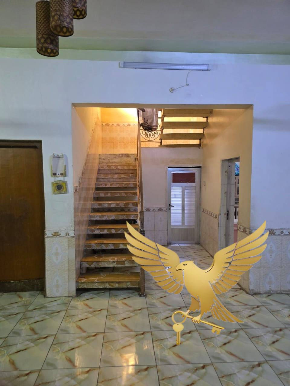 #بيت_للبيع
📍الموقع :قرب مستشفى الحوراء السايدين
📐 المساحة : ٣٠٠ متر طابقين 🏘️
{الإستقبال ٩*٤ و غرفتين بمساحة ٦*٤ المطبخ و الصالة بمساحة ٥*٤ و الطابق الثاني يحتوي على غرفتين مع صالة} 
🔢 سنة البناء ٢٠١٢
جاهزة لتبدأ فيه حياتك 🔑
🔴 أكتب تم
لمعرفة السعر
#عقارات #بيوت #ايجار
#الباشق_للعقار
لا أدور و لا تحتار 
              ☎️للاستفسار التواصل على الأرقام الآتية☎️
___---___---___---___---___---___---___
*********** علي إيهاب 
***********  حسين الغالبي

