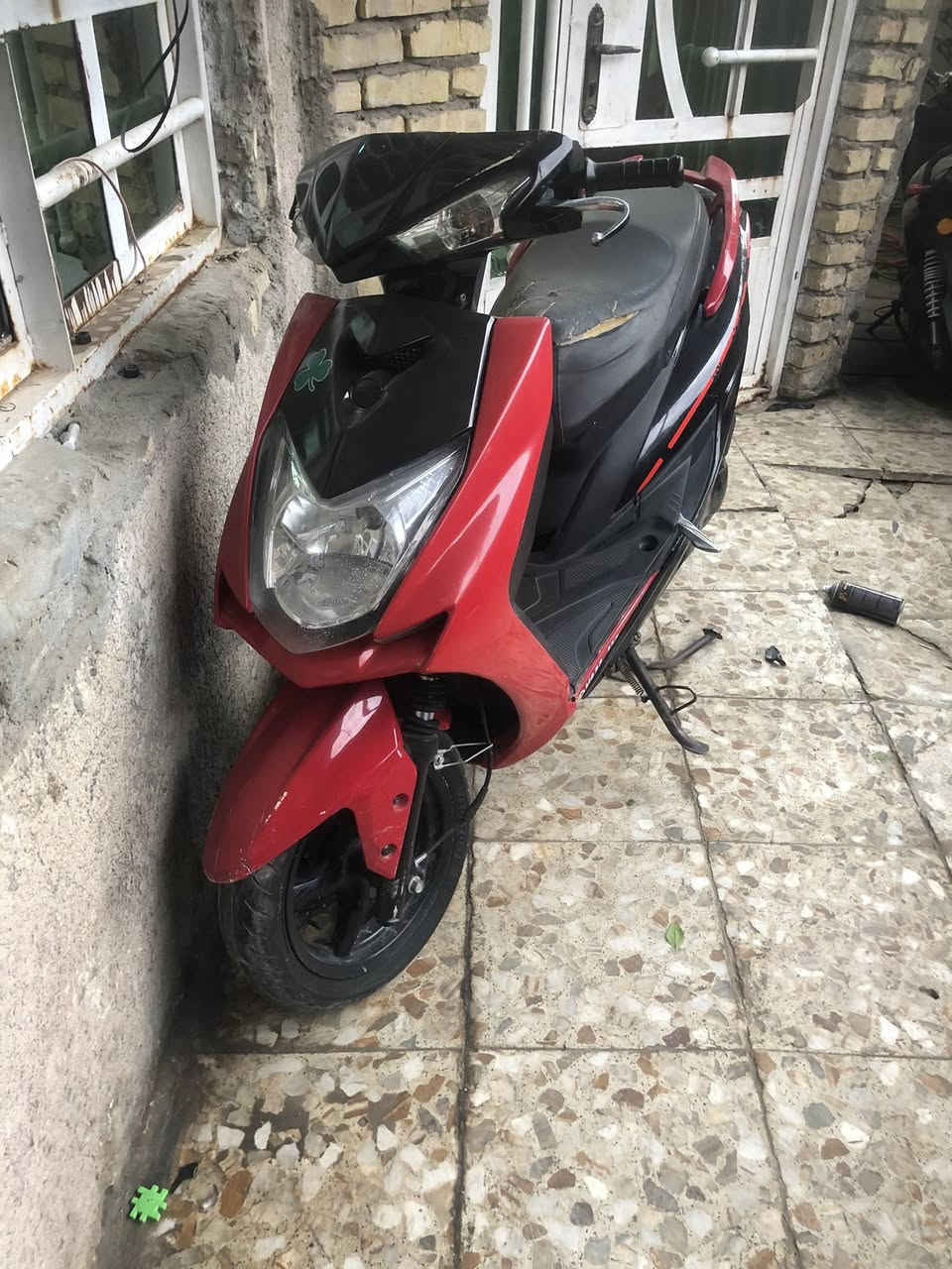 السلام عليكم سكنس شمعه دراجه جاهزه كهربائيات شغاله صالنصه بوري عدل للأستفسار ***********
