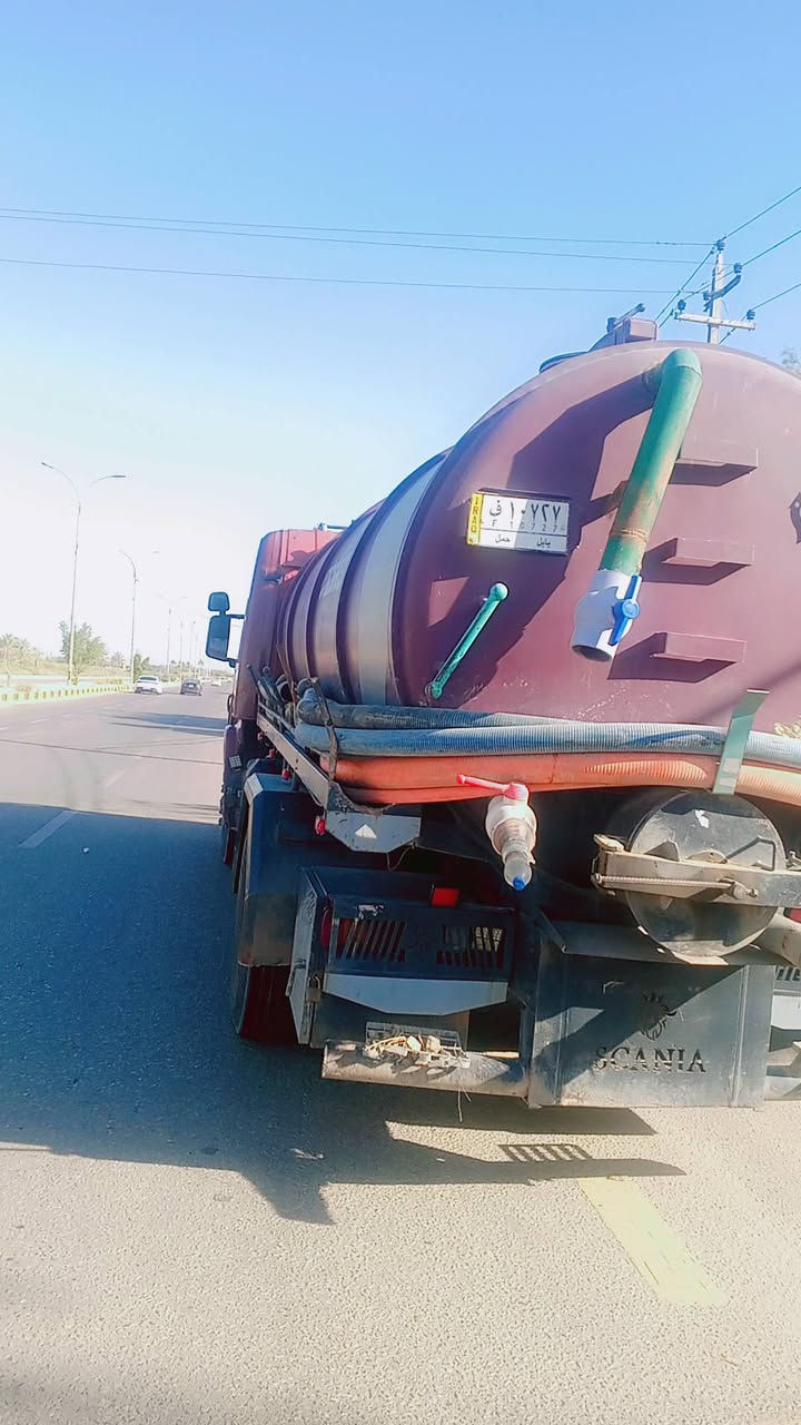 السلام عليكم سكانيا 2004 كير 4×4 حداديه جديده سياره جاهزه لشغل ماعايزه شي تخم تاير سياره خير من الله مابيها اي نقص السعر 2000$ بيها مجال قليل عنوان بابل حله شارع 60 /‏‪***********‬‏
