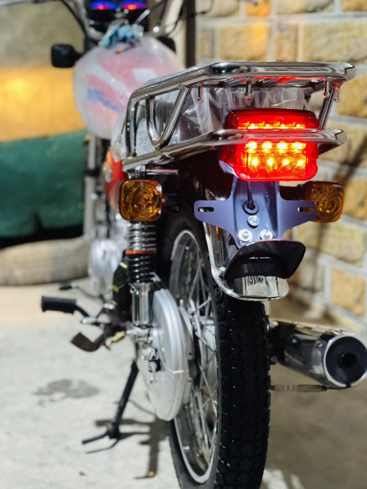 سلام عليكم نامه متياز 25 دراجه خير من الله شوف العين اغلب غراضه معمره شلامجه اصلي إلا ستفسار اتصل ***********
