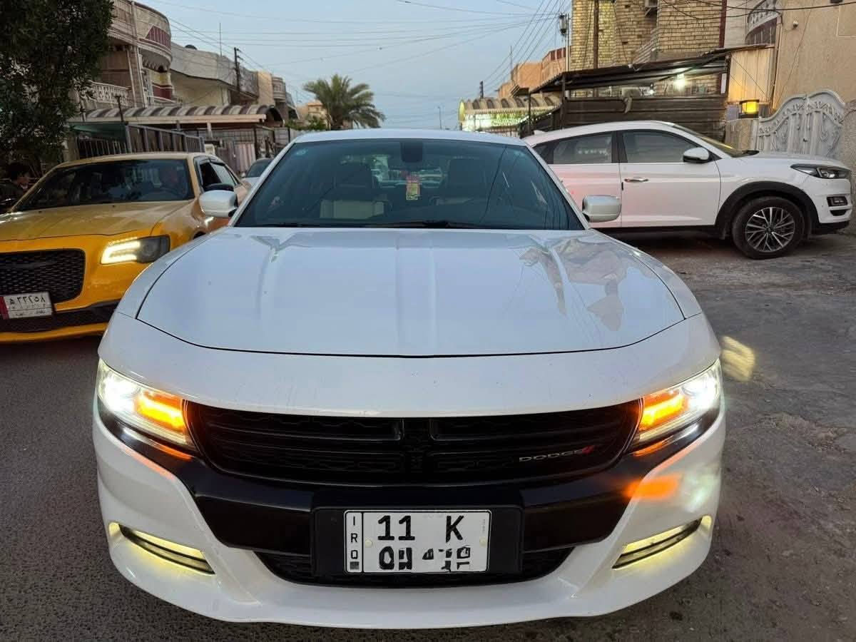 سلام عليكم ! 

جارجر   2018 خليجي ب اسمي 

اتصال : ***********

سياره خليجي كفاله

المحرك :-  3600

تو ويل 

المواصفات :-  فول  1/1

تشغيل عن بعد
بصمه 

فتحه

شفتات ستيرن

شاشه كبير 

كشن كهرباي 

حساسات 

بصمة ابواب+ صندوق

تبريد قطعتين

كشن تدفأه تبريد
ستيرن هيتر

 
العنوان النجف الاشرف
