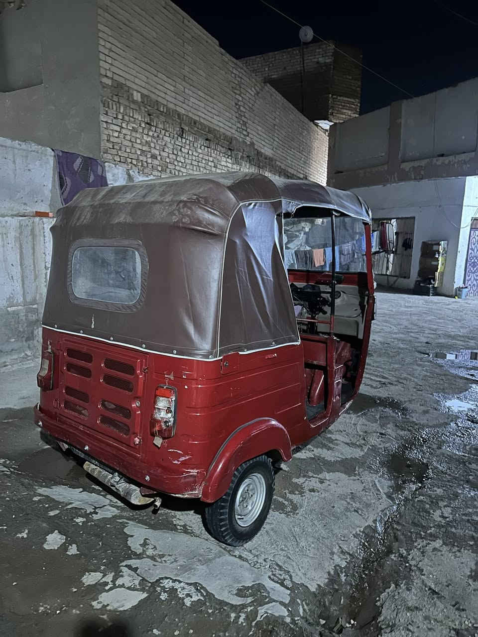 للبيع مديل ١٧ التكتك معمر عام ونضيفه حيل مكينه جديده مال ١٩ ربع ما ذب عليها اوراق كامله كبل تروح ترقم مكاني كربلاء طويريح هاذا رقمي ***********
