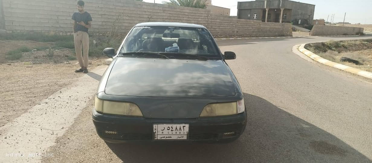 السلام عليكم من رخصة الادمن دايو اسبرو موديل 95 سنويه 28 تحويل مباشر محرك 1600مفتوح كفاله كير اوتو كفاله طخم تاير باتري جديد السعر 30 وبيه مجال الاستفسار اكثر على الرقم *********** مكان السياره القائم
