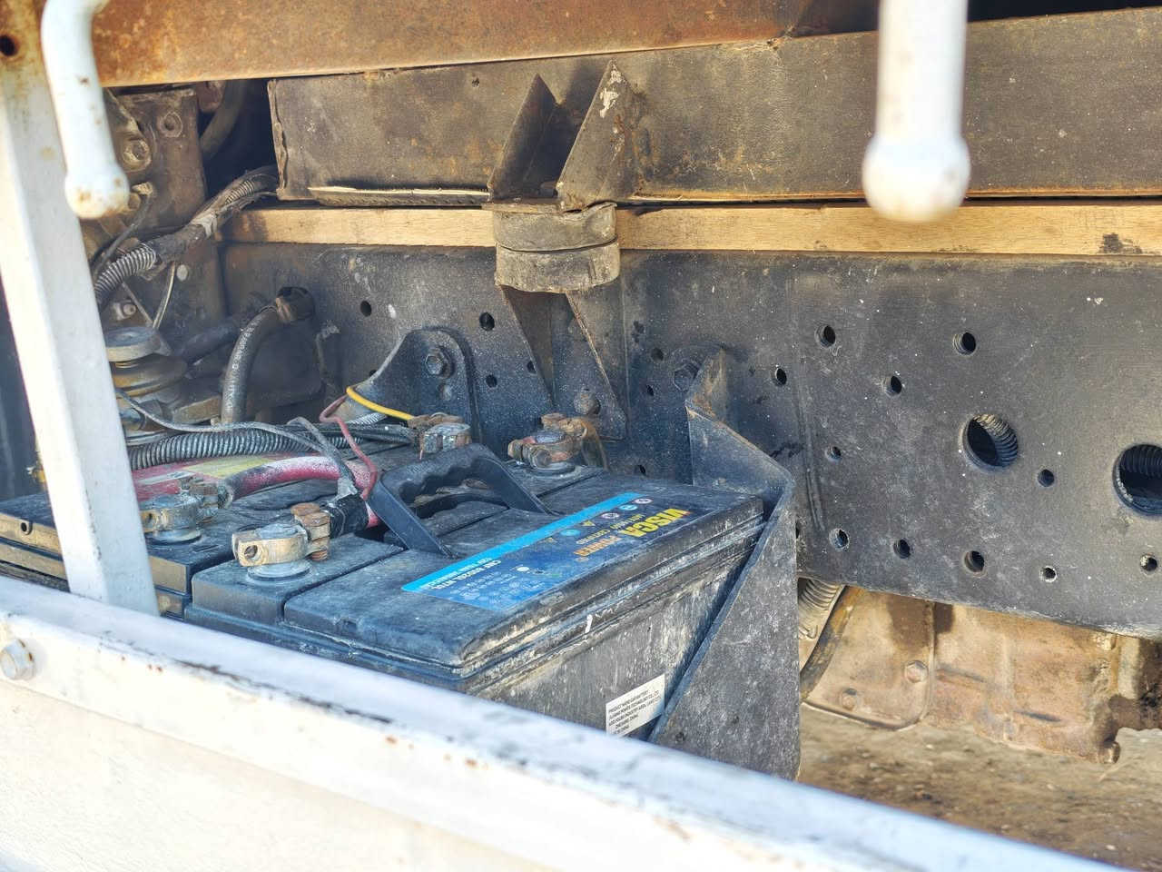 سياره حمل داينه للبيع
مديل93 محرك 4000 بلادي
نضافة السياره 90 بل 100
♦كهربائيات كلها شغاله السياره مابيها نقص♦
♦السياره اب اسمي♦ 
♦التانكي الكاز 100لتر♦
♦التاير الامامي 16 والتاير الخلفي 14 كلهن جديد♦
♦✅السعر 60 وبيها مجال بسيط✅♦

مكاني ديالى خانقين 

رقم الهاتف ♦✅***********✅♦
