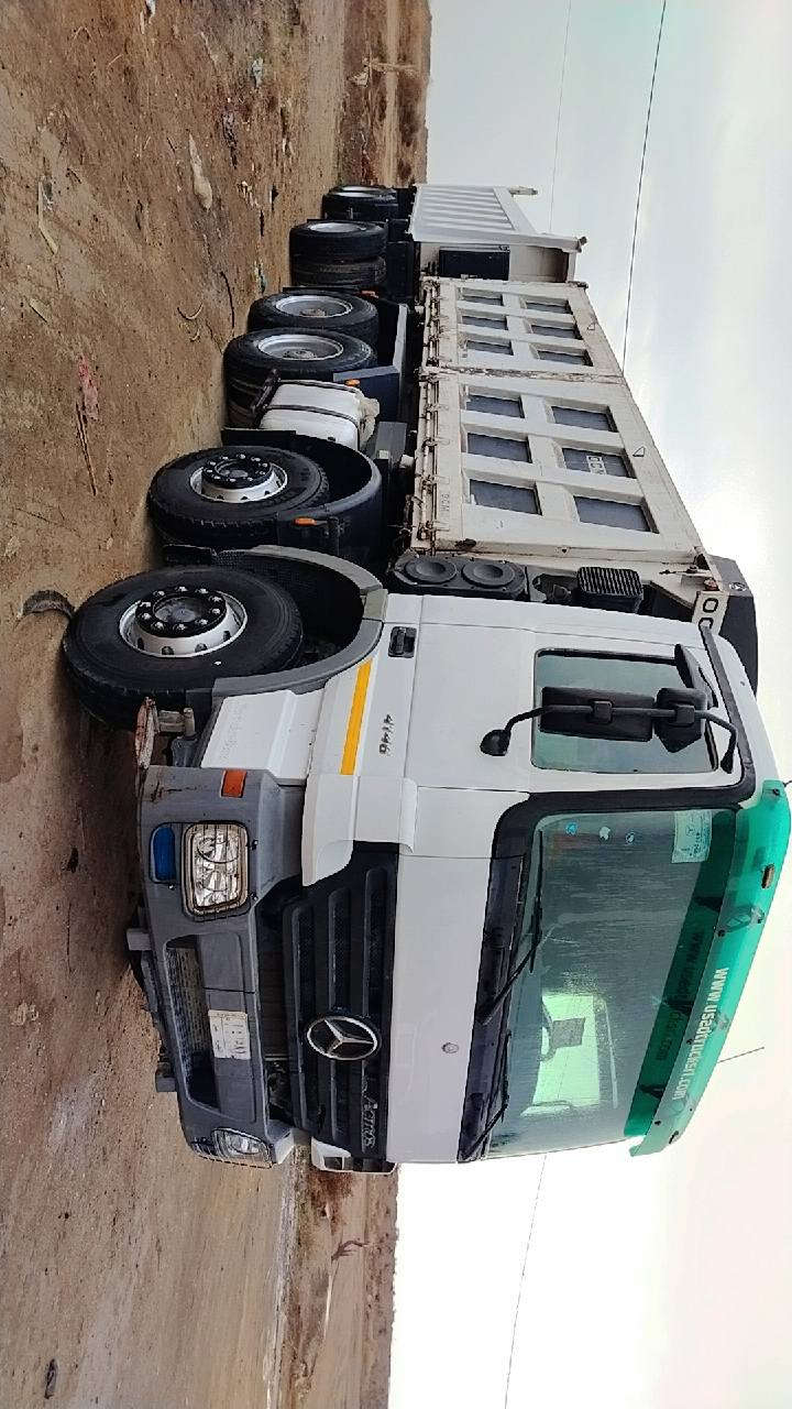 للبيع اكتروز موديل ٢٠٠٦ رقم بصره قاطره ومقطوره مجموعه جيف كير فيتس مكينه ٤٦ تخم تاير مكفوله كفاله عامه سعر ١٠ وبيه مجال قليل /*********** //*********** المكان واسط الصويره
