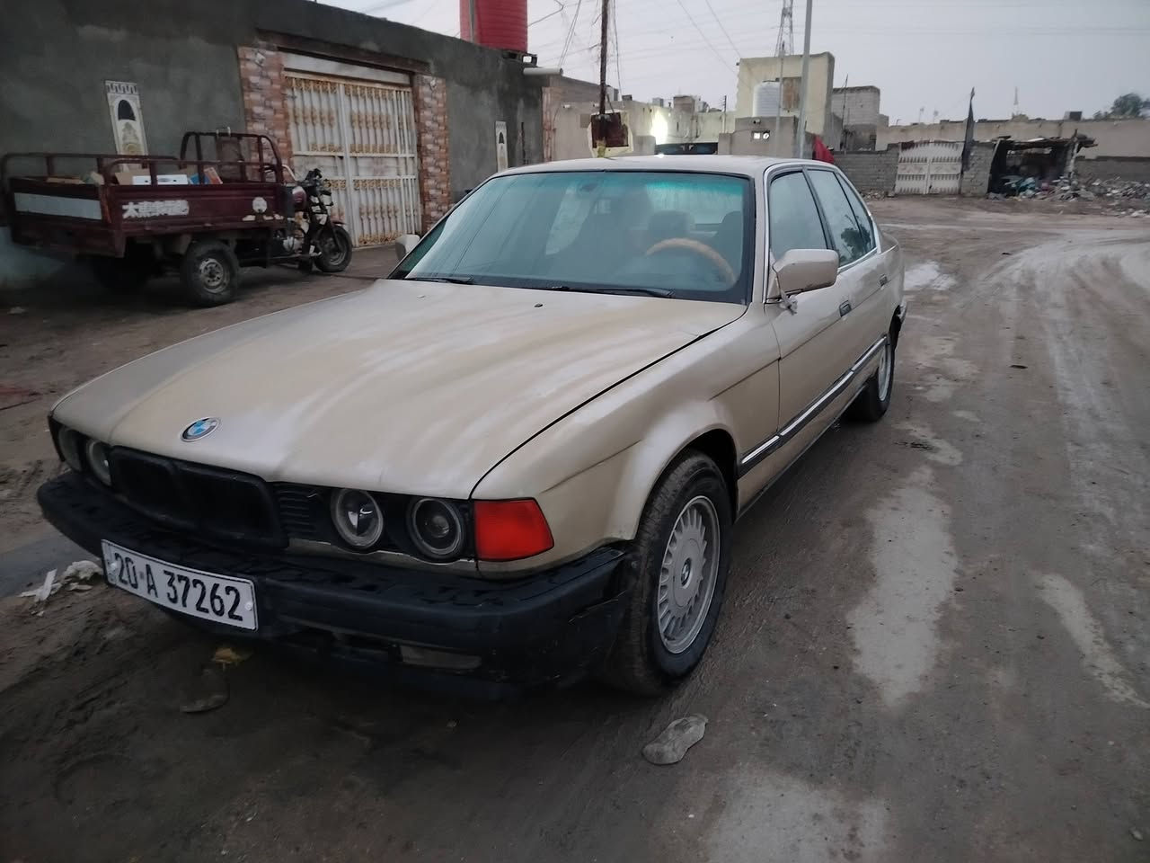 سيارةبي ام للبيع مكفوله من كلشي السعر 37التصال ***********
