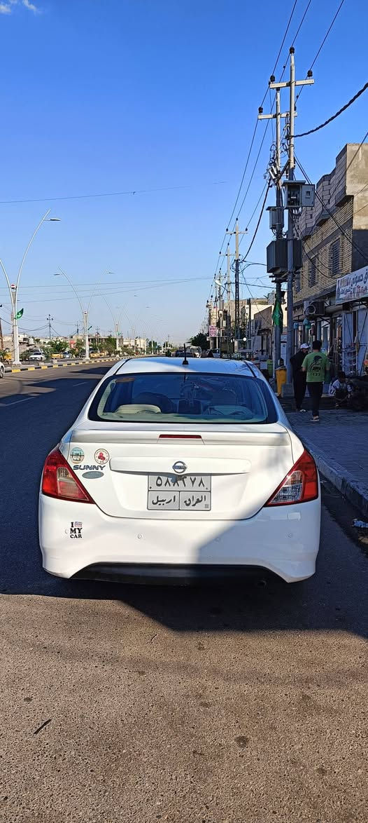 السلام عليكم 
نيسان سني مديل 20 ماشيه 128 سياره مكفوله ماعدا بارد بسيط بالباب الوره سنويه منتهيه السعر 105 
***********
