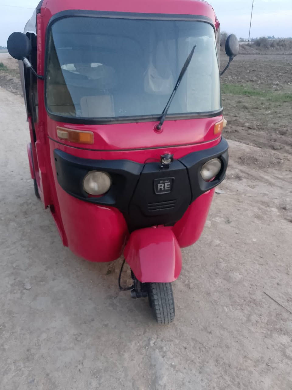 سلام عليكم تكتك للبيع موديل 16شهر 8محدثه 20محرك ما اينقص تخم تايرات جدد كهربائيات  كله جديده واقيات وجادر جديد ما بيه كل خياس اتصال على الرقم *********** كشره يسوه 21سعر 3وربع اوبيه مجال
