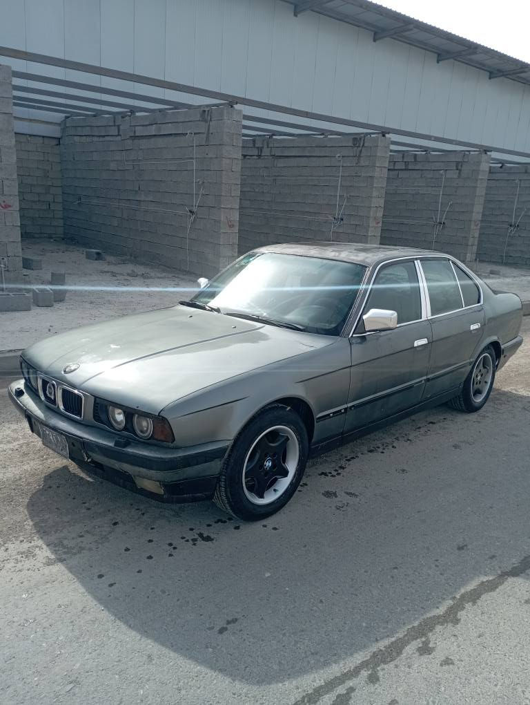 مه كينه 525فل
گير عادي 
ئارم پلاستيك انساغ سليماني به شه رتي اوه ليات
سلايت 
4جام كارابا ته بريد بس يش ناكه 
تاخم پيش و پشت تونده به شه رت جركه و سه د دولار بشكينه 
تايه و ويلي خاوينه
كارابايات هه مو ئيش ده كات 
 بيش و بشت كه بسه ده عامي لو ده عامي چه كوشي نيه 
وه رگه ران برانه وه به شه رت 
سياره كه جاهيزه  يه ك دينار مه سروفي نيه
سعر 26معامله كي برايانه أربيل, العراق


**إذا كنت صاحب هذا الإعلان وتريد حذفه لأي سبب، رجاءا أرسل رسالة إلى الدعم الفني**