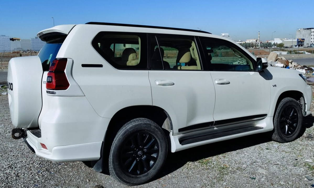 vx پلە دوو
مۆدیل 2022
٦ پستنی فول 
٢١  هەزار ڕۆیشتووە
دەرگای لای سائق بە بلادی گۆڕاوە.
لای درگاکەی کەمێ سادەکوت  و قەلەمکاری هەیە 
سفری شەریکەی جیهانە 
***********
0️⃣7️⃣5️⃣0️⃣2️⃣4️⃣5️⃣9️⃣5️⃣4️⃣0️⃣ أربيل, العراق
