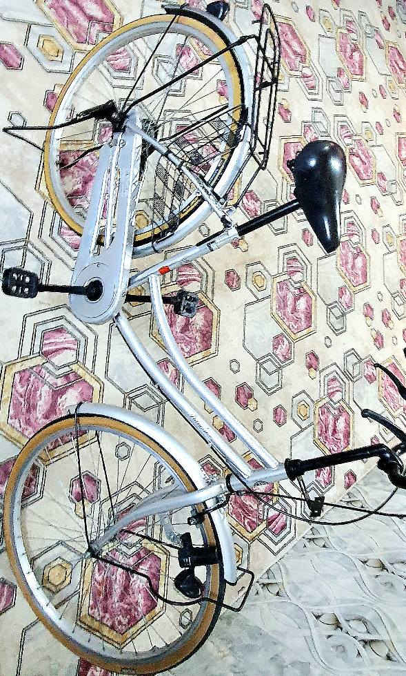 باسكل سوبر A  ياباني 🇯🇵
حجم __ 26
بريكات أمامي وخلفي شغالة
داينمو لايت🔦 ثلجي شغال
قفل وره شغال
باسكل نظيف مال حاوية
مديل 2019/9
اللون سلفري  مميز
📍 المكان: الناصرية – قضاء سوق الشيوخ
💰 السعر: 100$ ألف
يوجد خدمة توصيل 🚚 لناصريه فقط 
التواصل خاص سوق الشيوخ, ذي قار


**إذا كنت صاحب هذا الإعلان وتريد حذفه لأي سبب، رجاءا أرسل رسالة إلى الدعم الفني**