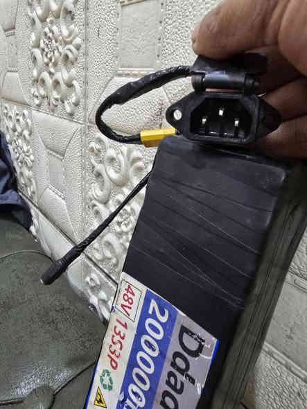 السلام عليكم بطاريه ليثيوم 48فولت  20امبير جديدة للبيع رقمي للتواصل ***********
