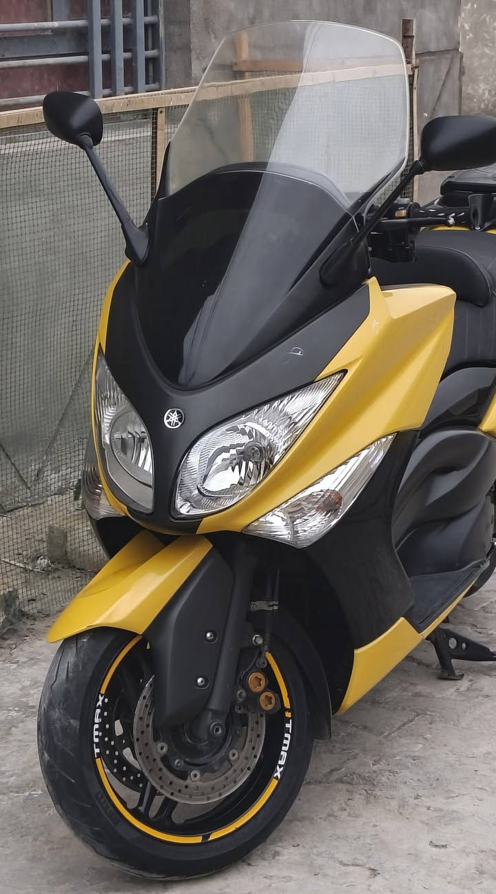 السلام عليكم tmax2011 مكفوله 100/100  ماشيه  32 طالعه من معرض كلشي وكلاشي  السعر خاص مكاني بغداد 
***********
