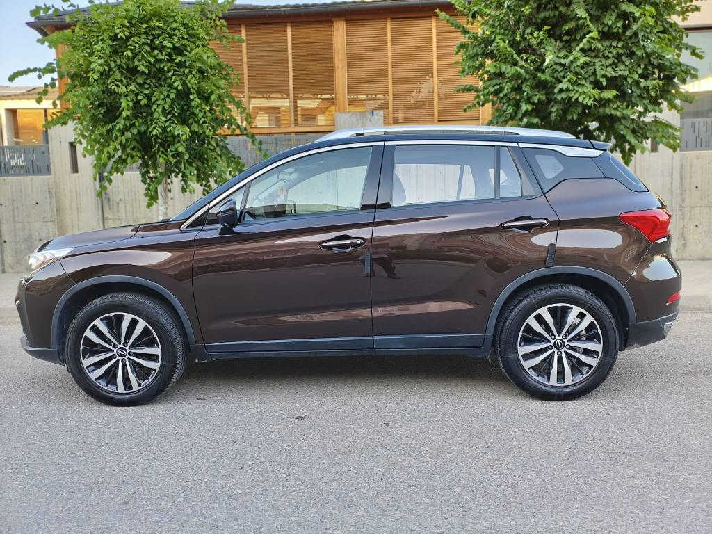 مواسەفات:
شاشە Bluetooth , CarPlay
كامێرا پێش و دواوە
حاسەی پێش و دواوە
لایت لید و عەدەسە
سڵاید
ئاوێنە كارەبا و دژە فول
جام كارەبا 
دەرگا بەسمە
دوو كۆنتڕۆڵی بیلادی لەگەڵە و سویچ بەسمەیە
تەبرید مەركەزی
گێچ نیو دیجیتاڵ
تراكشن و دژە خزین
گێڕ ئۆتۆماتیك و عادی
3 شێوازی لێخوڕین ( Normal, Eco, Sport )
برێك بەسمە و ئۆتۆ هۆڵد
فوول مواسەفات
ویل 20 بیلاد
مەكینەی 1.5 تۆربۆیە
138,000km ڕۆیشتووە
سەیارەكە بێ بۆیاخە
  سەیارەیەكی جوان و خێزانی و پاك ماوەتەوە هی مەعرەز نیە. 

بۆ زانیاریتان:     
( یەك قوپاوی بچوك لەسەر بۆنیتەكەی هەیە شایەنی باس نیە ، جامی پێشەوە دوو پەنجە درزی تیایە ، مەكینەكەی كەمێک كێشی نامێنێت )

بۆ نرخەكەی داوای 103 وەرەقە و مەجالێكی برایانە.

شوێن سلێمانی السليمانية, العراق


**إذا كنت صاحب هذا الإعلان وتريد حذفه لأي سبب، رجاءا أرسل رسالة إلى الدعم الفني**