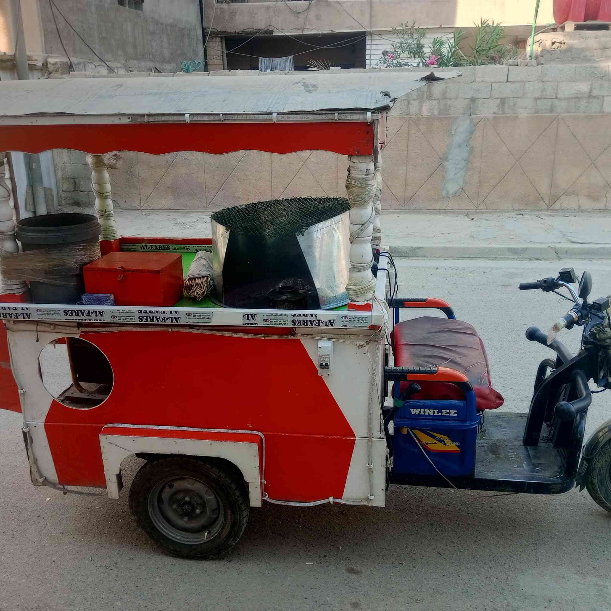 ستوته شعر بنات للبيع البكان بغداد بياع السعر خاص  حي نقص ما بيها***********
